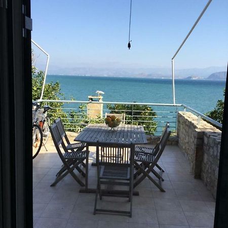 Seafront Apartment Ιι In Kiveri, Near Nafplion. المظهر الخارجي الصورة